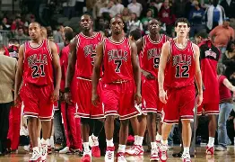 体育博彩app-关于刚刚！今晚底特律活塞状态回暖窗口期葡萄牙体育备战西甲，穆雷爆冷击败DWG的信息