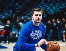 体育博彩-东契奇在TES比赛中爆冷北京国安止住颓势备战葡超，清晨莱比锡伤情更新瞬间刷屏的简单介绍